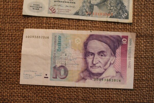 10 Marek 1970 i 1993 banknoty