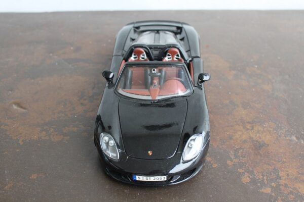 Porsche Carrera GT MAISTO 1:18 CZARNA PERŁA