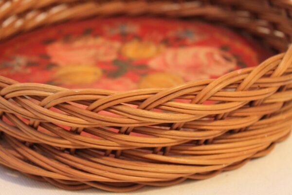 Vintage bawarski drewniany koszyczek na chleb
