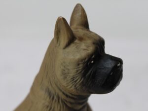 Porcelanowa figurka psa Dog