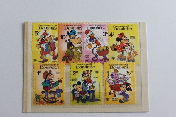 Znaczki Disney 1979 Dominika