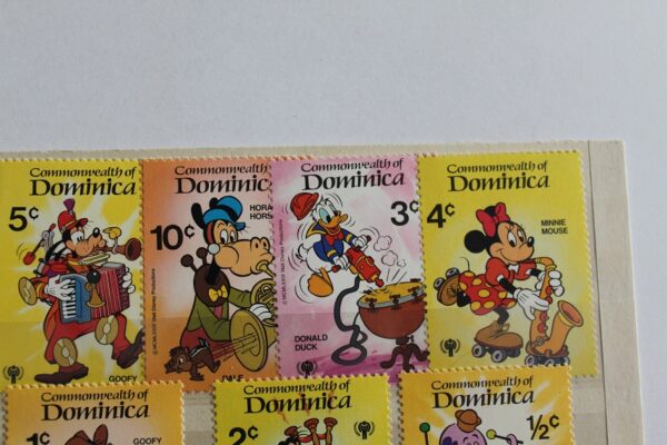 Znaczki Disney 1979 Dominika