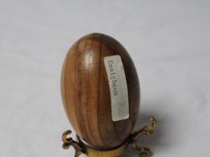 Jajko Sumak octowiec toczony w drewnie vintage