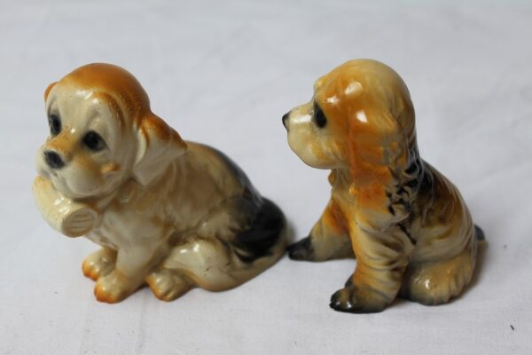 Porcelanowe figurki  psów Vintage