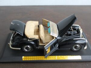 Mercedes-Benz 300 S 1955 Maisto 1:18 z 2005 r czarny