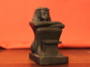 Figurka z Egiptu Faraon AMENHOTEP IV Vintage