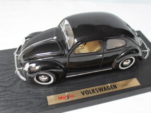 VOLKSWAGEN BEETLE 1951 r Maisto Export Sedan Vintage