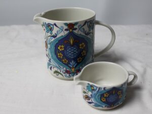 Mlecznik i dzbanuszek Villeroy Boch z kolekcji Izmir Luksemburg 1973