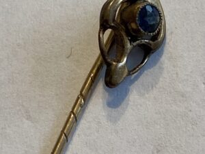 Antyczna spinka do krawata złota z niebieskim Szafirem